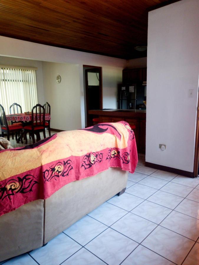 Don Carlos Place Upper Unit Алахуела Екстер'єр фото